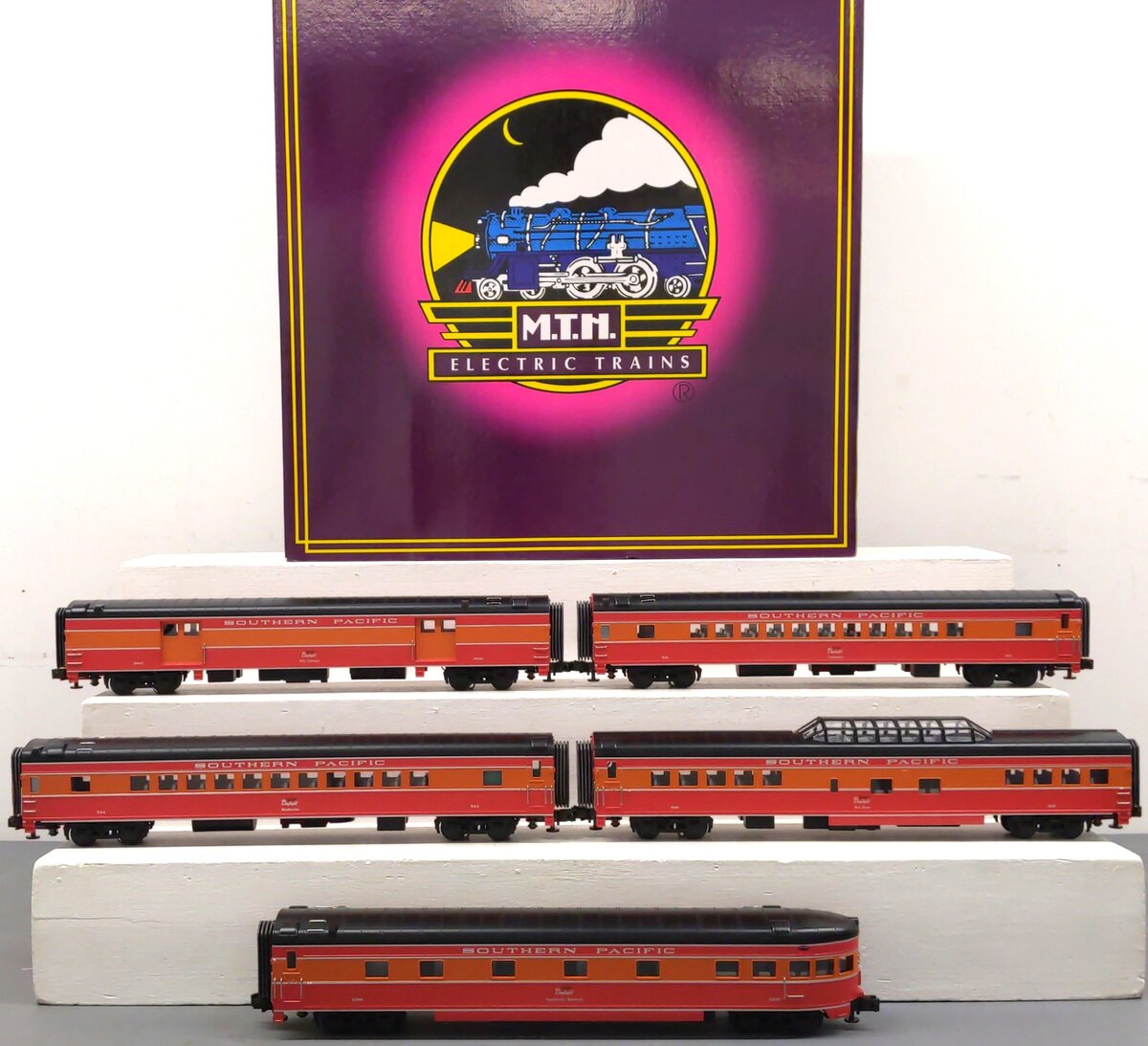 MTH 20-6523 Southern Pacific 70' Streamlined Passenger Car Set EX/Box