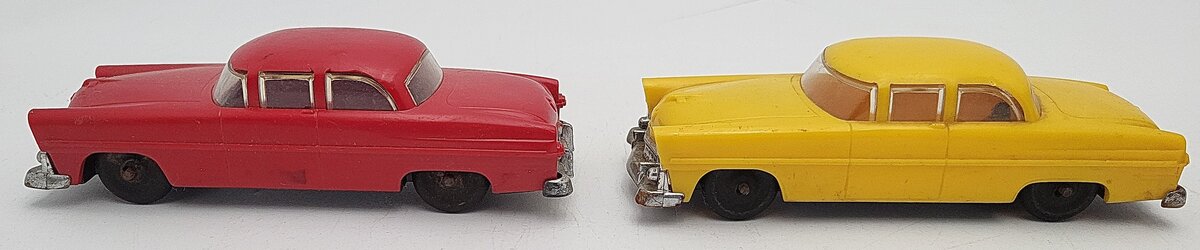 Lionel 6414 Vintage O Gauge Postwar Evans Autoloader with 2 Automobiles EX