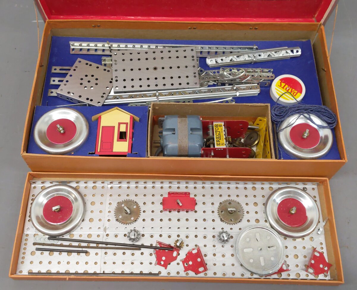 Gilbert 6 1/2 Vintage S Erector Set VG/Box