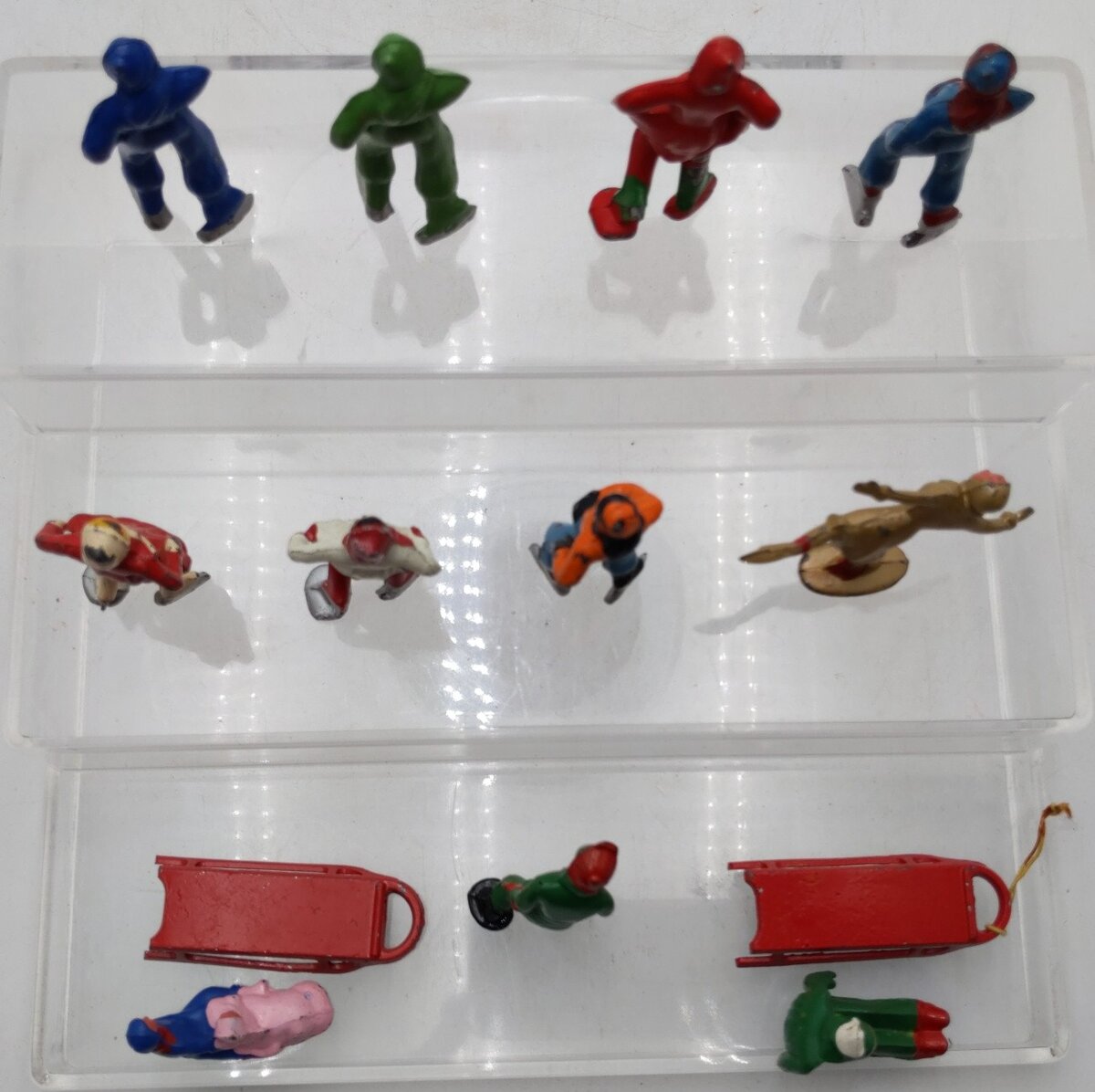 Vintage Lead Ice Skating Figures & Sleds [13] EX