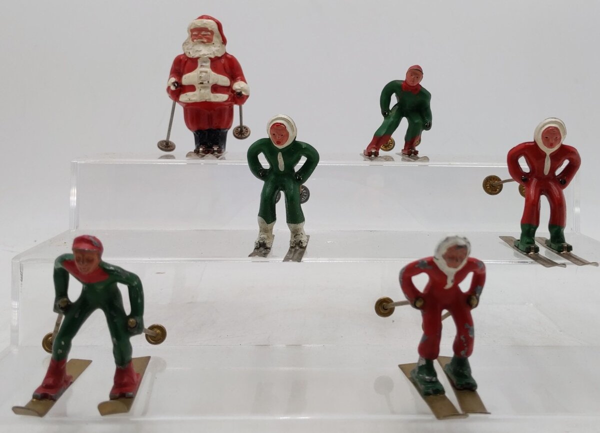Vintage Lead Santa & Figures Skiing [6] VG