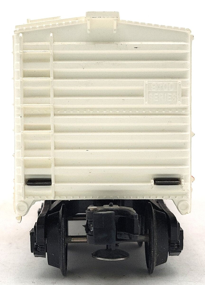 Lionel 6-9733 O Gauge Airco LCCA Boxcar with Tank EX