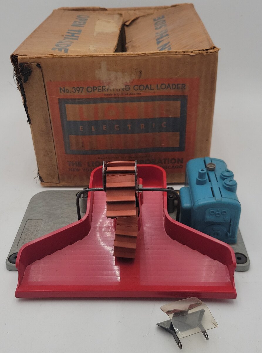 Lionel 397 Vintage O Operating Coal Loader/Box
