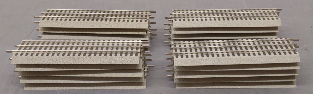 Lionel 6-12014 FasTrack 10 Inch Straight Track (20) VG