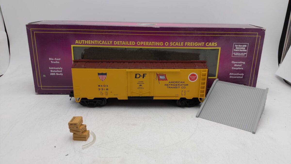 MTH 20-94220 ART Operating Reefer Car EX/Box