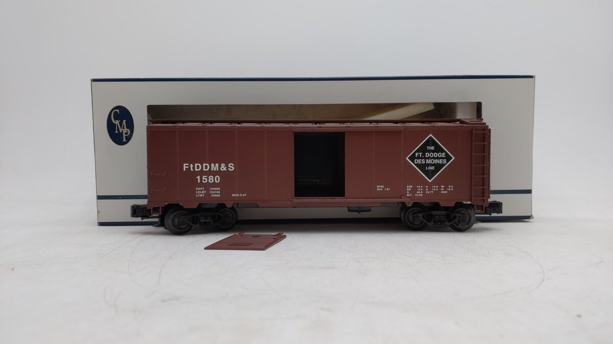 Crown 1584 Des Moines & Southern 40' Box Car EX/Box