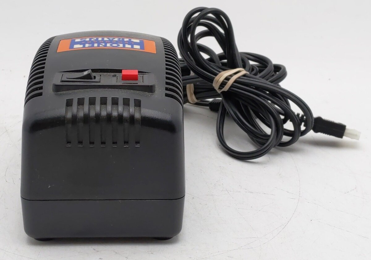 Lionel 6-02-2983-000 PH-1 Powerhouse Toy Transformer EX