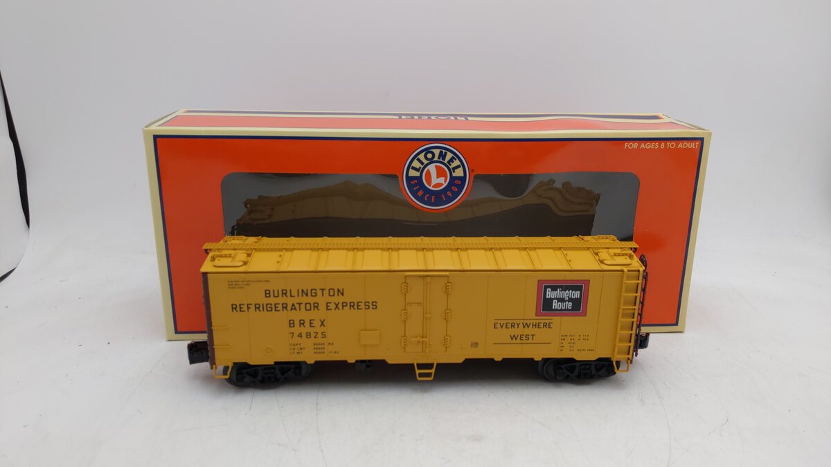 Lionel 6-17339 O Gauge Burlington Steel Sided Refrigerator Car #74825 EX/Box