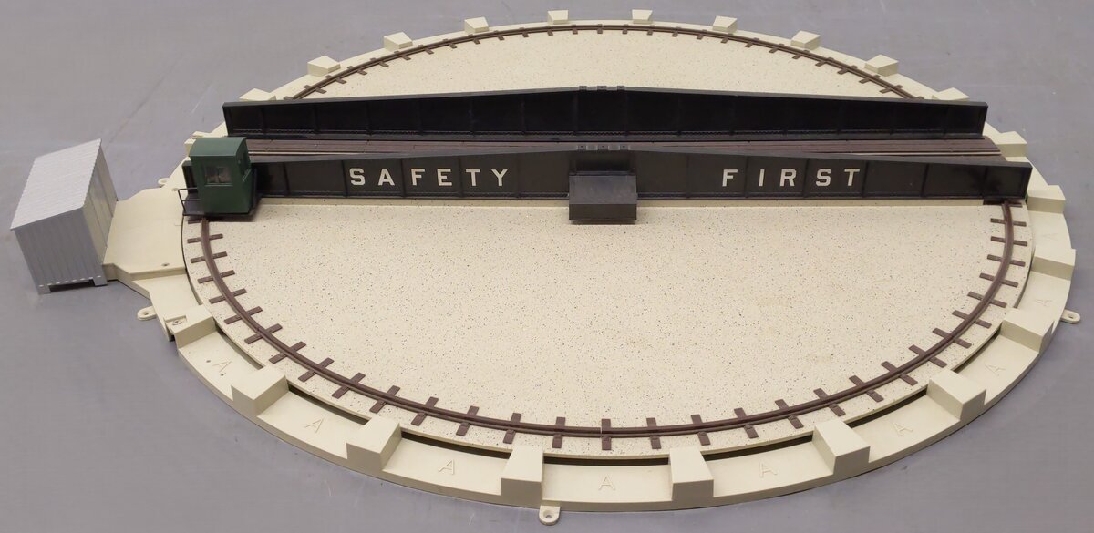 Atlas 6910 O Gauge Motorized 24 Inch Turntable EX/Box