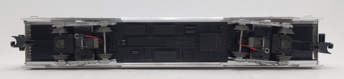 K-Line K4613-10903 O CB&Q California Zephyr Silver Bear 15" Aluminum Baggage Car EX/Box