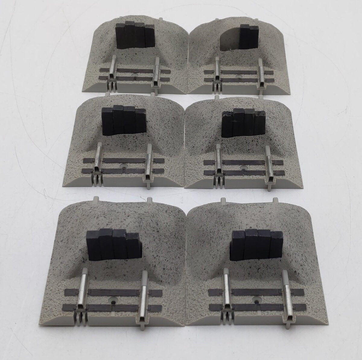 Lionel 6-12059 O Scale Fast Track Earthen Bumpers [6] EX