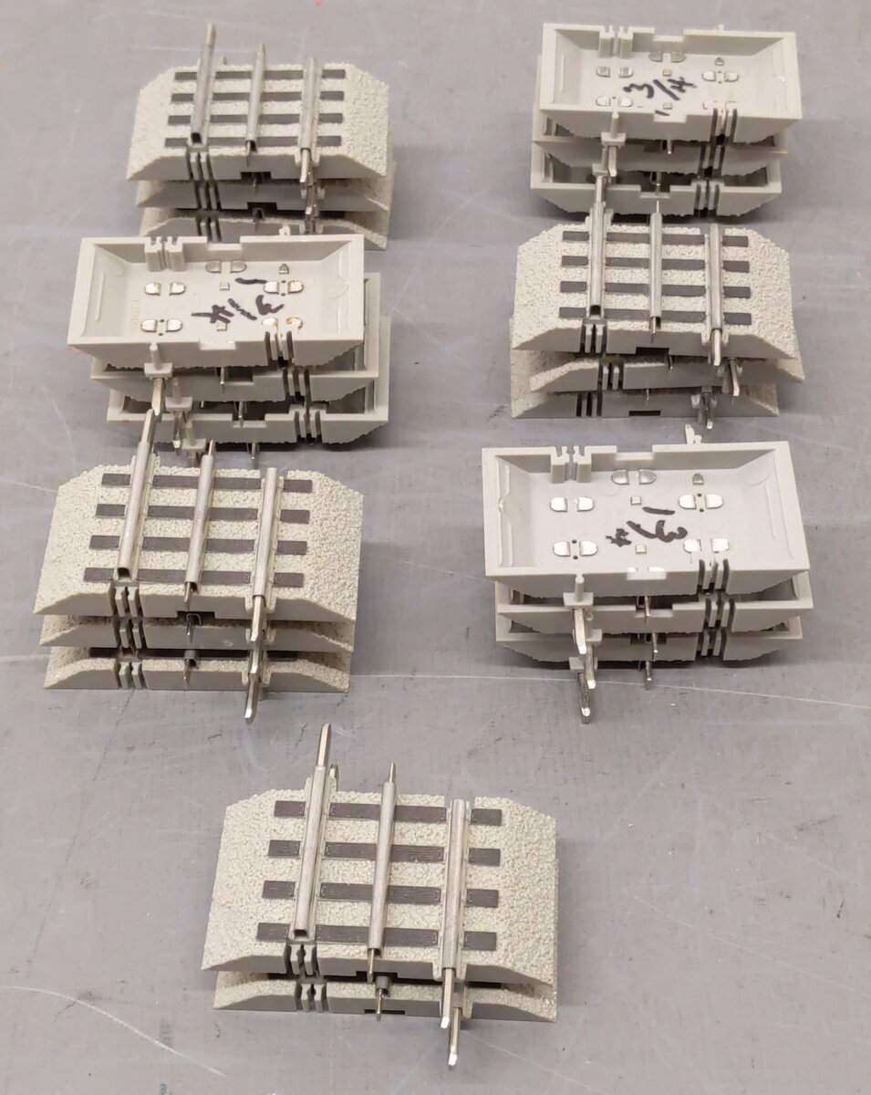 Lionel 6-12026 FasTrack 1-3/4 Inch Straight Track (20) VG
