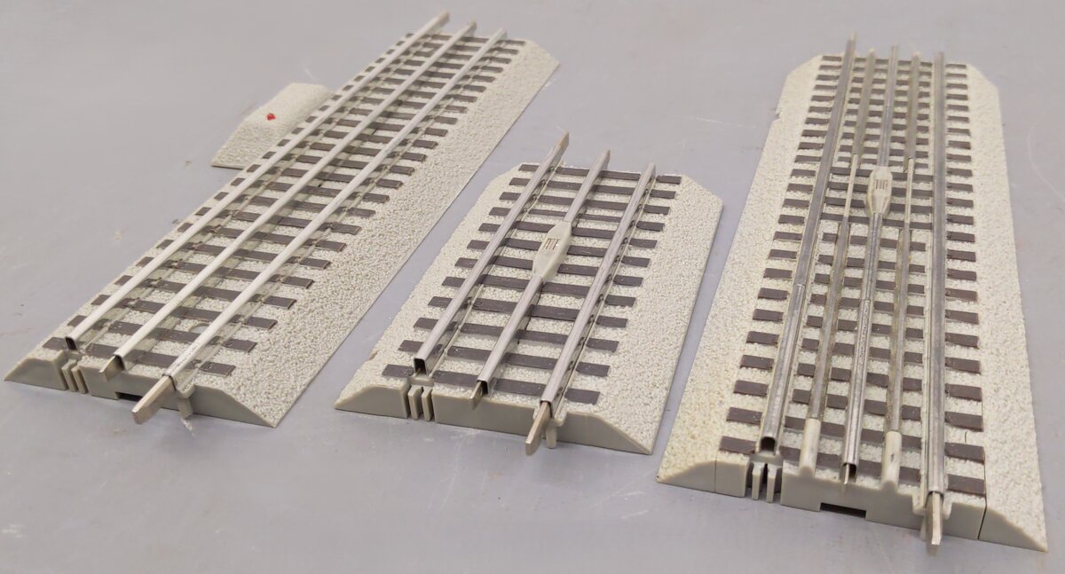 Lionel O Gauge Fastrack Sections #6-12019,6-12054,6-37110,6-12020,6-84373 [9] VG
