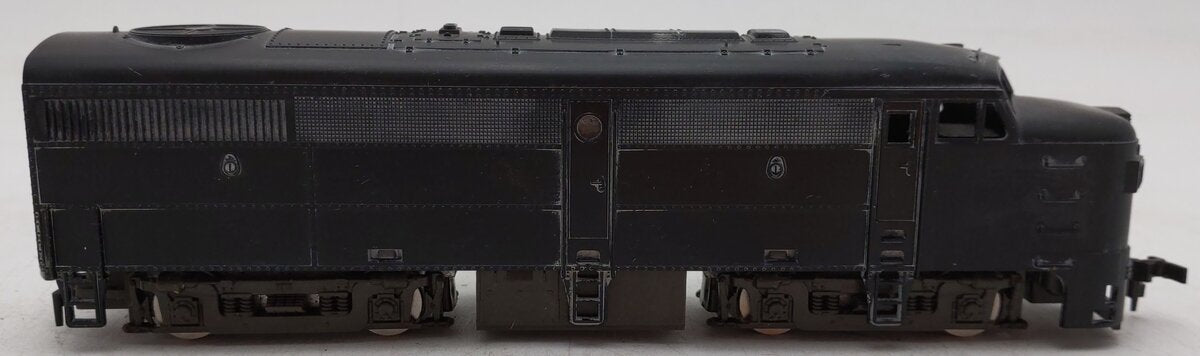 Model Power 822 HO Scale Undecorated Diesel Locomotive VG/Box