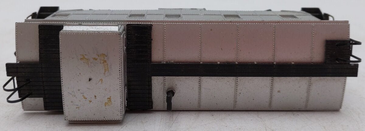 HO Scale Undecorated Silver Caboose