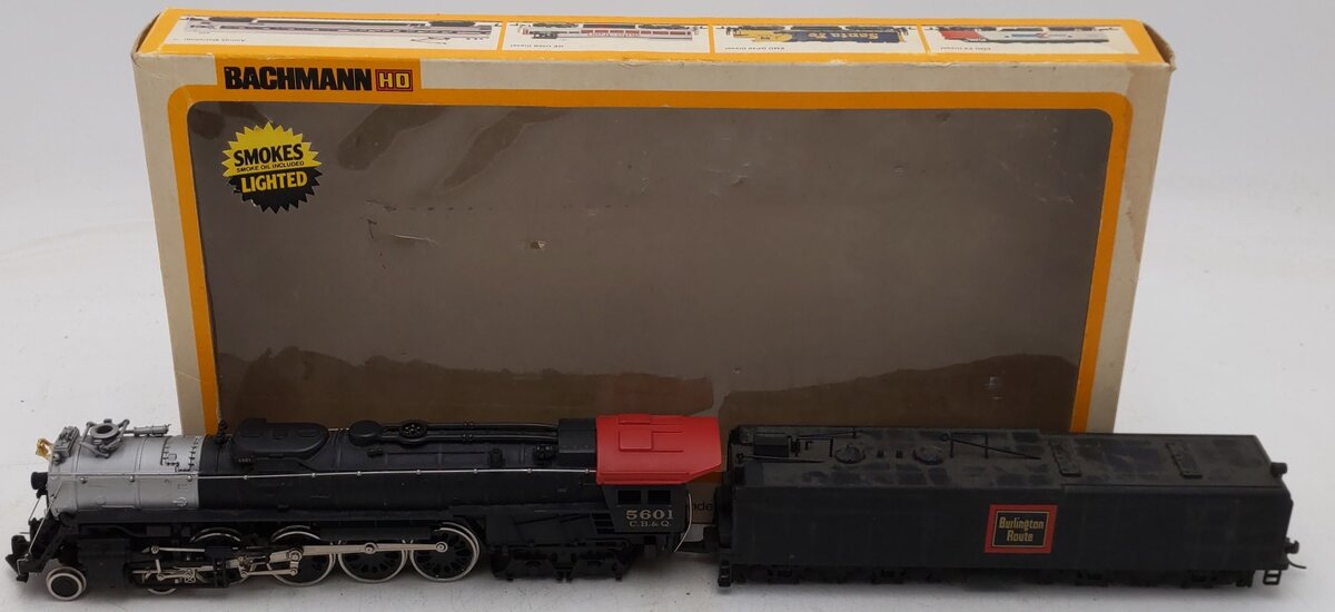 Bachmann 664 HO Burlington Northern 4-8-4 Locomotive w/Realistic Smoke #5601 VG/Box