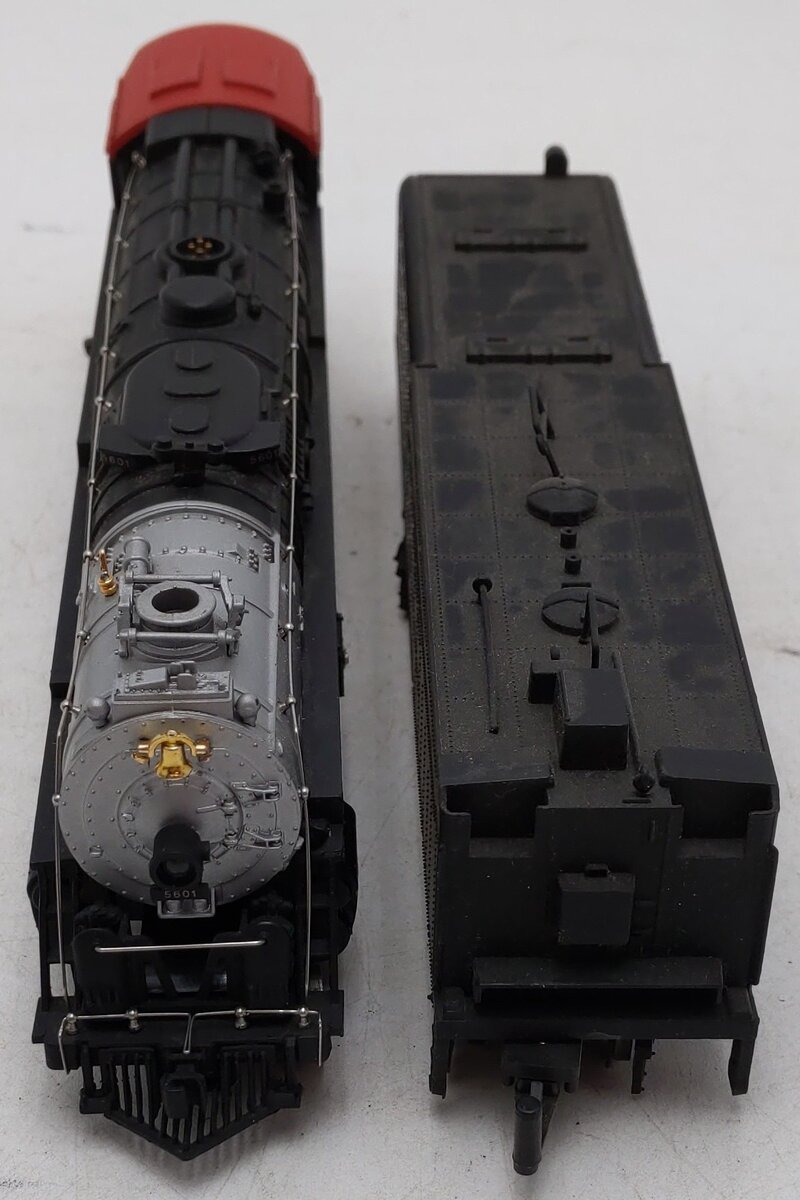 Bachmann 664 HO Burlington Northern 4-8-4 Locomotive w/Realistic Smoke #5601 VG/Box