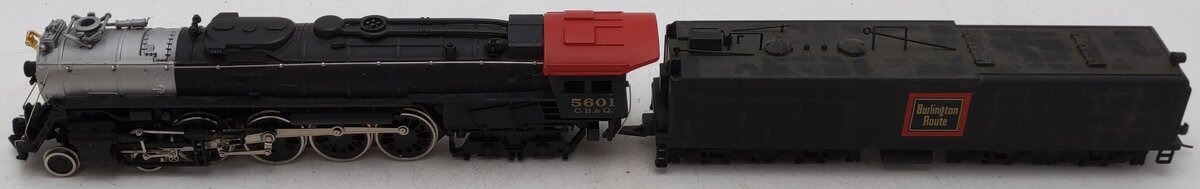 Bachmann 664 HO Burlington Northern 4-8-4 Locomotive w/Realistic Smoke #5601 VG/Box