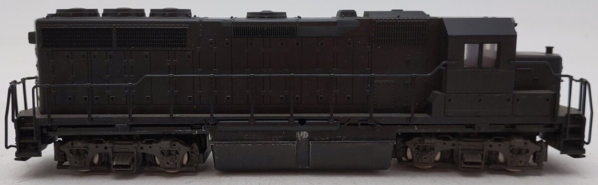 Atlas HO Scale Undercoated Diesel Locomotive VG