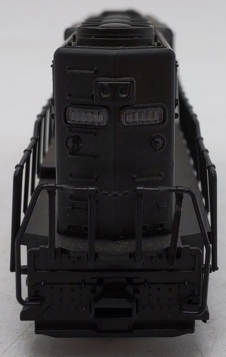 Atlas HO Scale Undercoated Diesel Locomotive VG