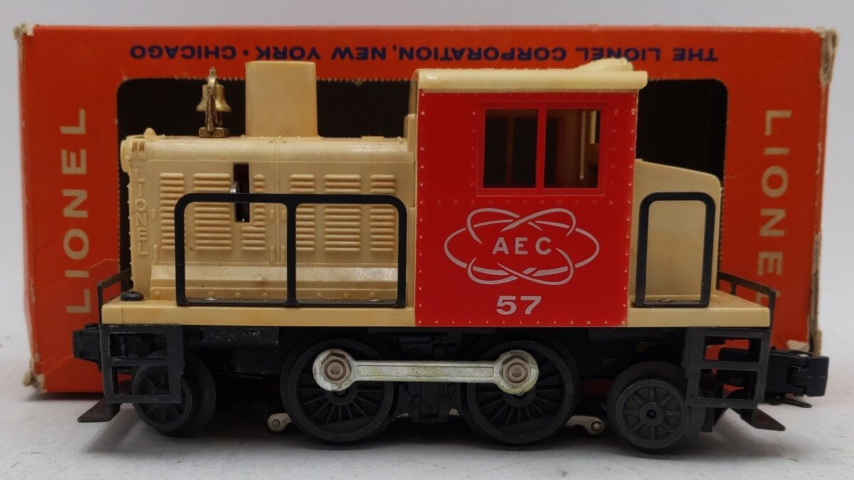 Lionel 57 O Vintage Postwar AEC Diesel Switcher - RARE VG/Box