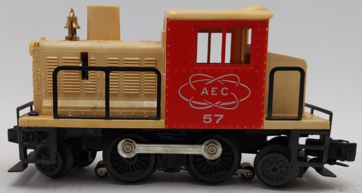 Lionel 57 O Vintage Postwar AEC Diesel Switcher - RARE VG/Box