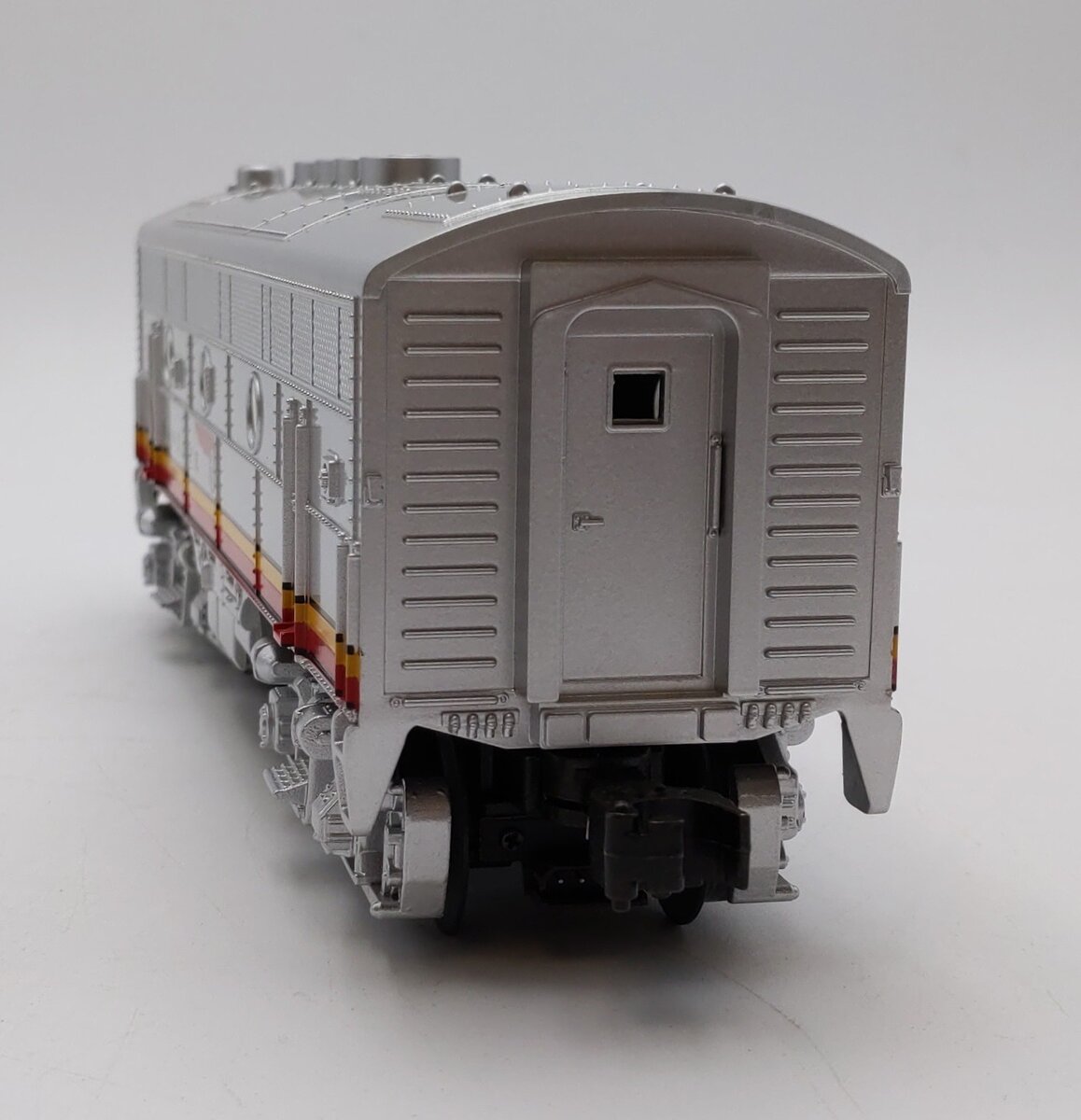 MTH 30-2133 O Gauge Santa Fe F3 B-Unit Non-Powered Diesel Engine NIB