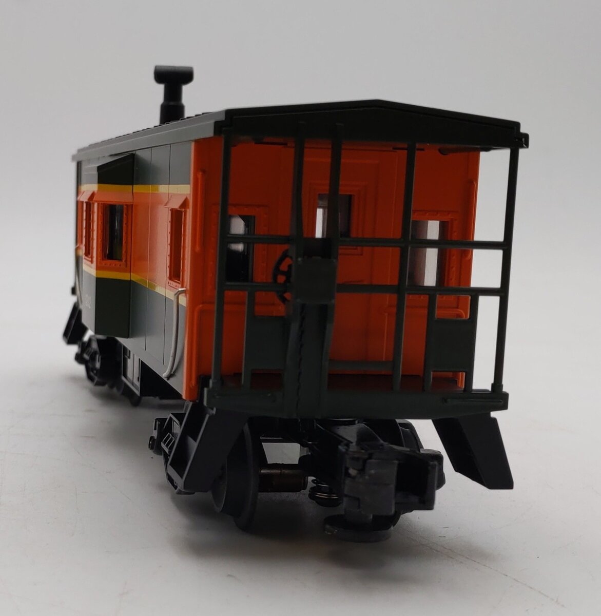 MTH 30-7718 O Gauge Burlington Northern Santa Fe Bay Window Caboose #12112