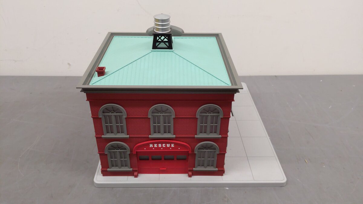 MTH 30-9136 O Operating Firehouse EX/Box