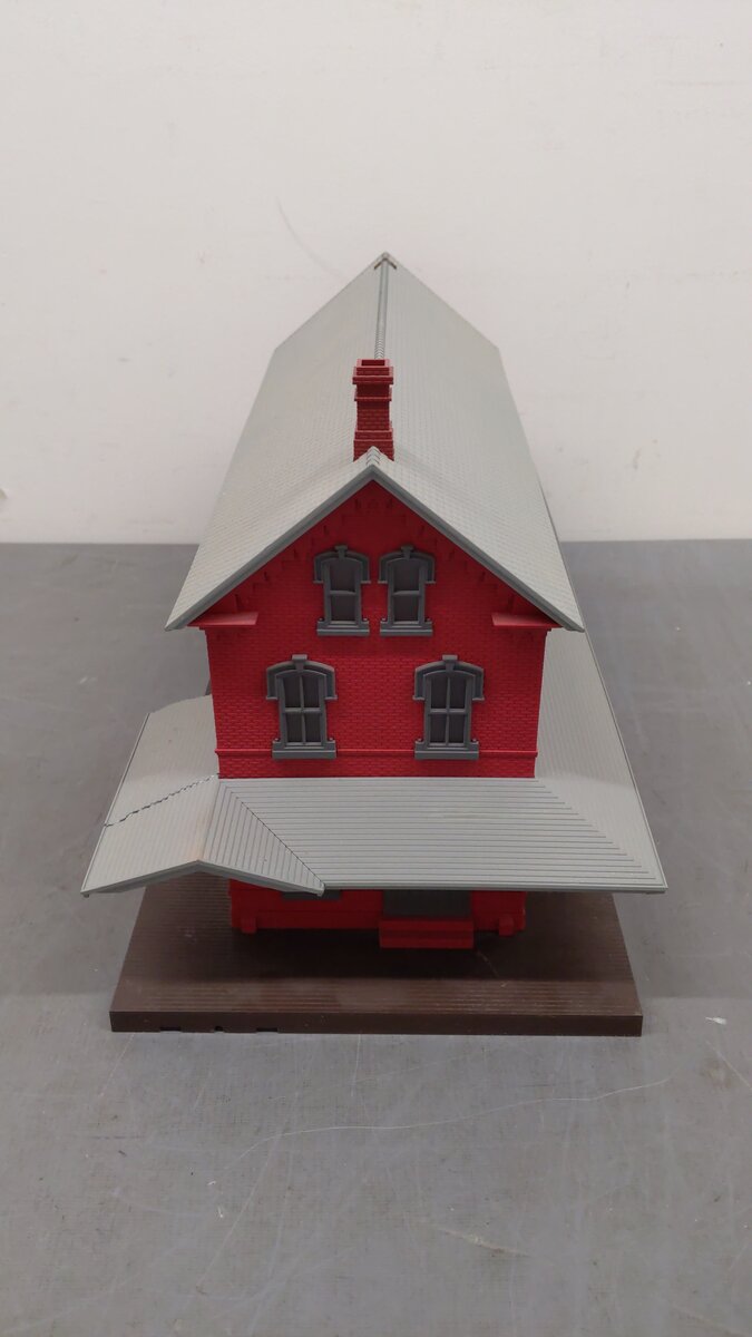 MTH 30-9014 Red Stone Passenger Station (No Platforms) VG/Box