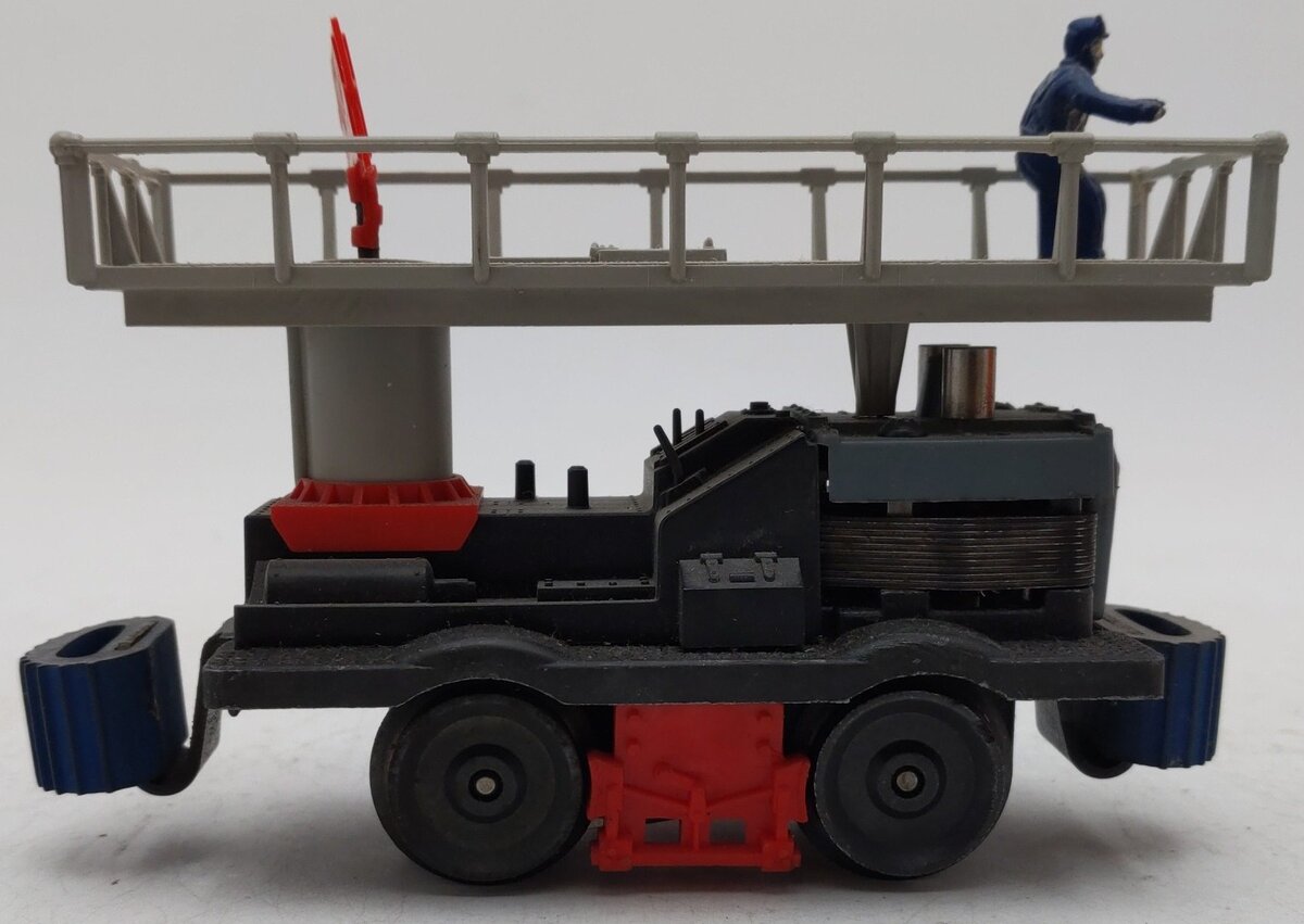 Lionel 69-1 O Gauge Vintage Motorized Maintenance Car with Figure VG/Box