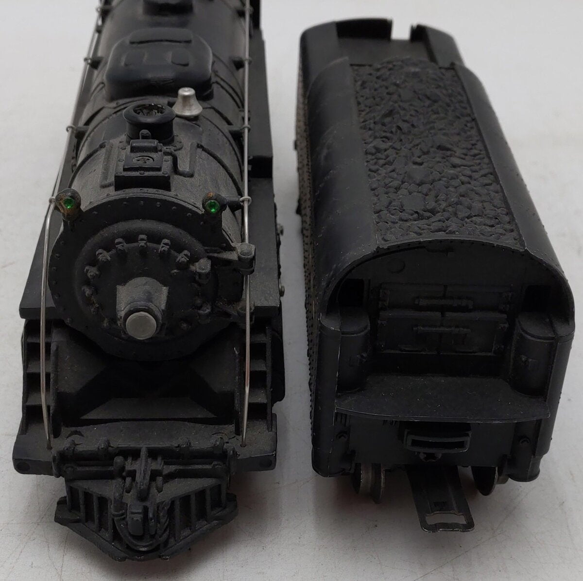 Lionel 646 Vintage O 4-6-4 Die-Cast Steam Locomotive & 2046W Whistle Tender VG/Box