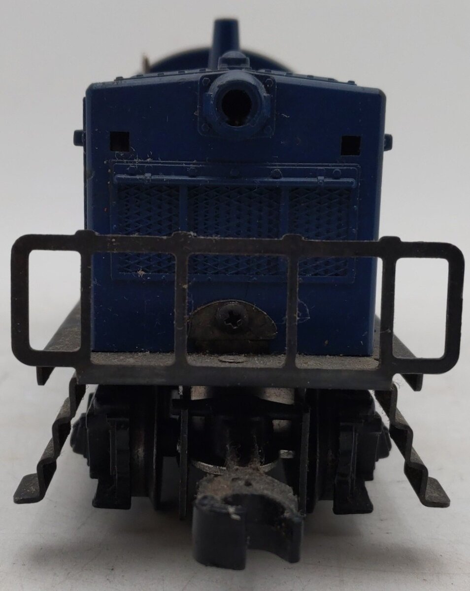 Lionel 634 Vintage O Santa Fe NW-2 Diesel Switcher Locomotive w/o Weight VG