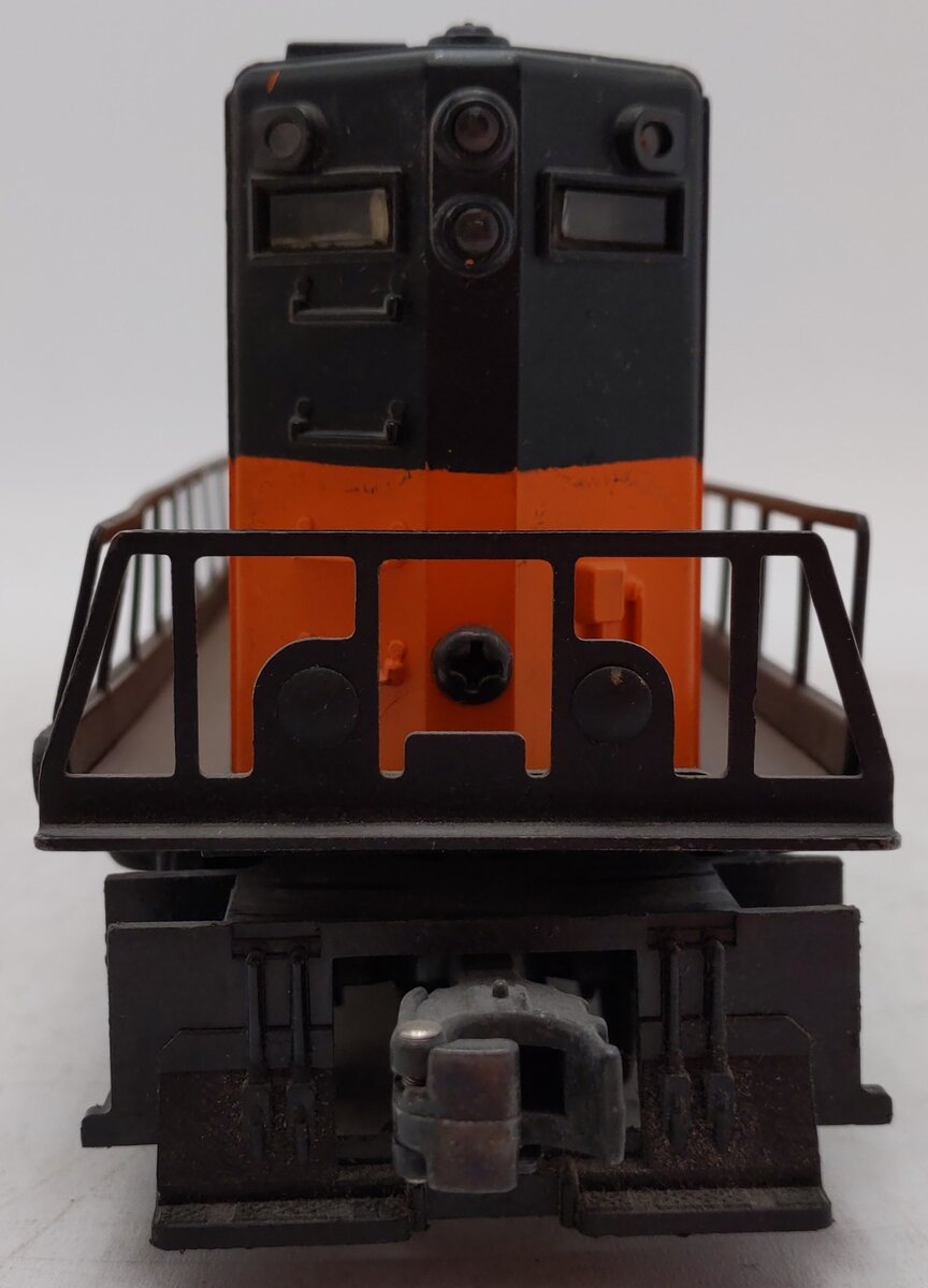 Lionel 2338 Vintage O Gauge Milwaukee Road Powered GP-7 Diesel Locomotive VG/Box