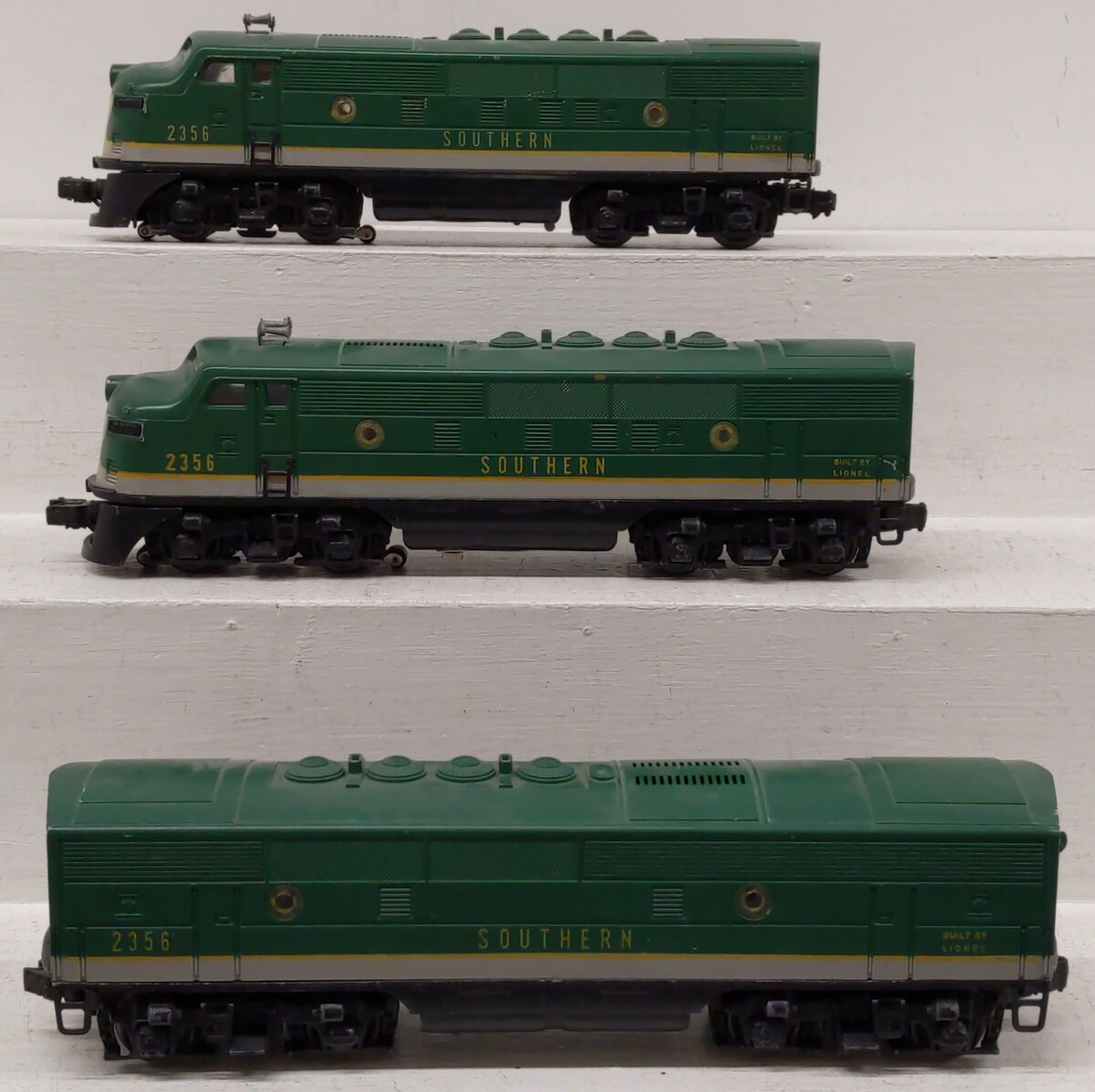 Lionel 2356 Vintage O Southern F-3 ABA Diesel Locomotives VG/Box