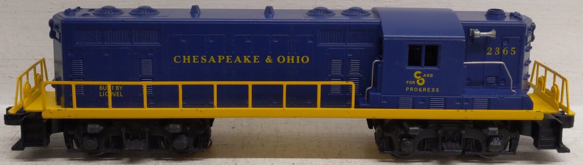 Lionel 2365 Vintage O Chesapeake & Ohio GP-7 Powered Diesel Locomotive VG/Box