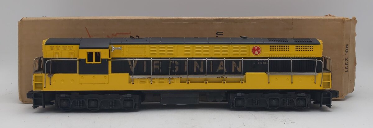 Lionel 2331 Vintage O Virginian FM Trainmaster Powered Diesel Locomotive EX/Box