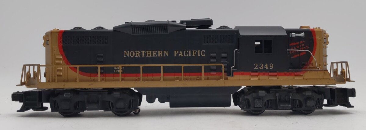 Lionel 2349 Vintage O Northern Pacific GP-9 Diesel Locomotive EX/Box