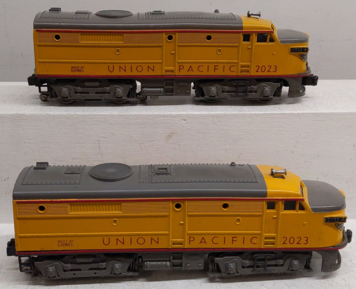 Lionel 2023 Vintage O Union Pacific Alco AA Diesel Locomotive Set VG/Box