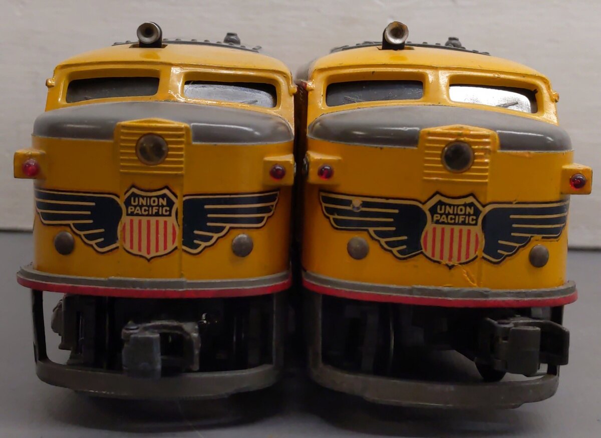 Lionel 2023 Vintage O Union Pacific Alco AA Diesel Locomotive Set VG/Box