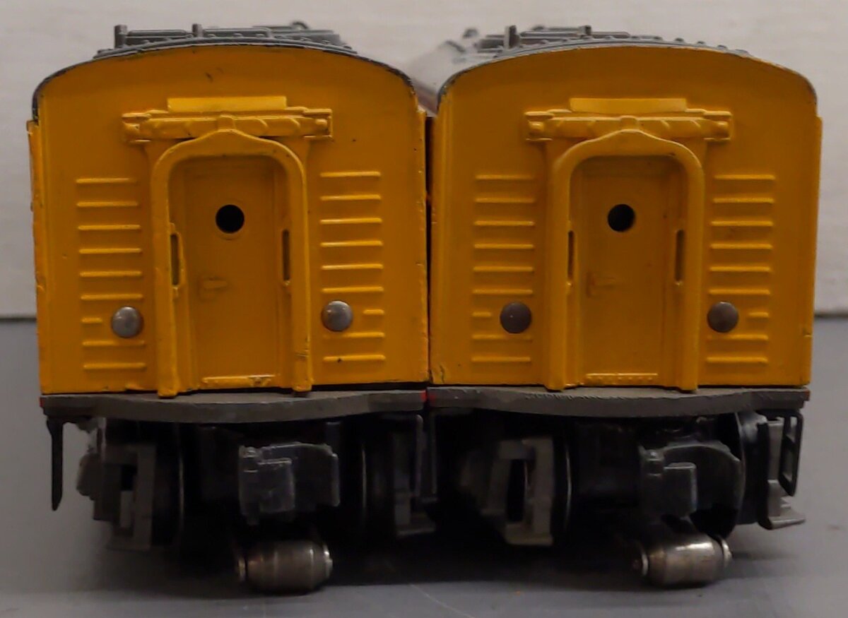 Lionel 2023 Vintage O Union Pacific Alco AA Diesel Locomotive Set VG/Box
