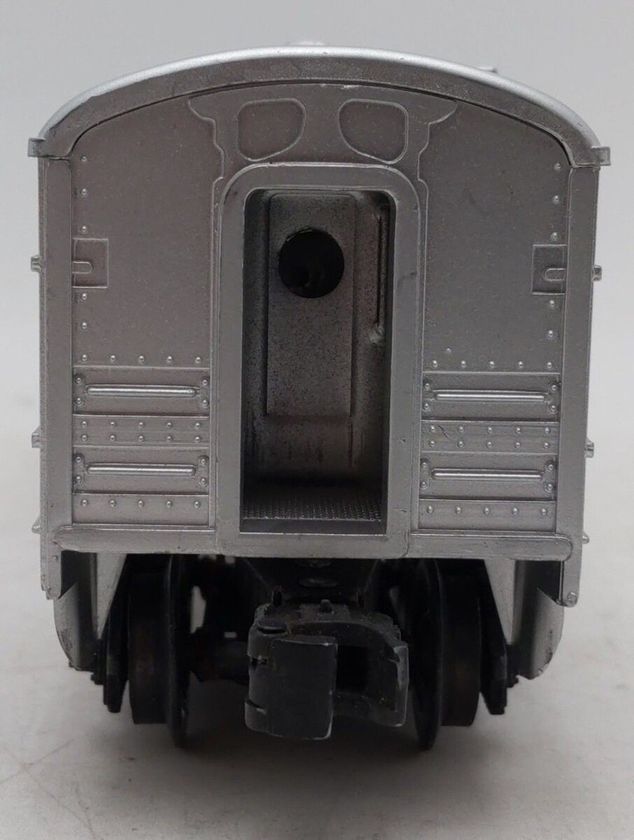 Lionel 2435 Vintage O Lionel Lines Illuminated Elizabeth Passenger Car VG/Box