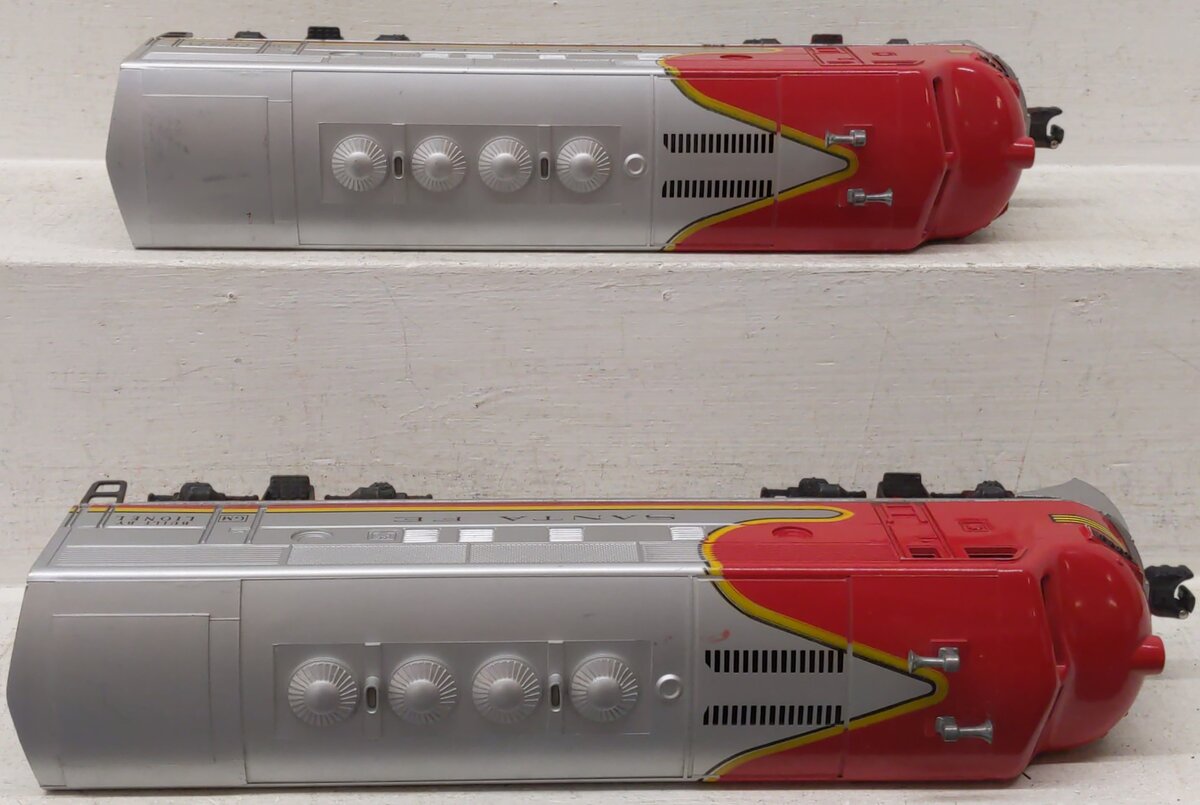 Lionel 2383 Vintage O Santa Fe F-3 AA Diesel Locomotives VG/Box