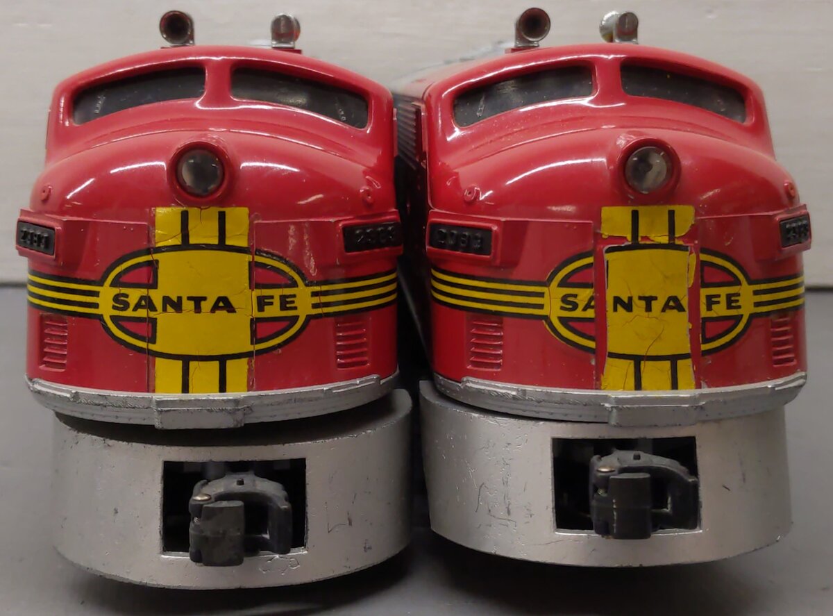 Lionel 2383 Vintage O Santa Fe F-3 AA Diesel Locomotives VG/Box