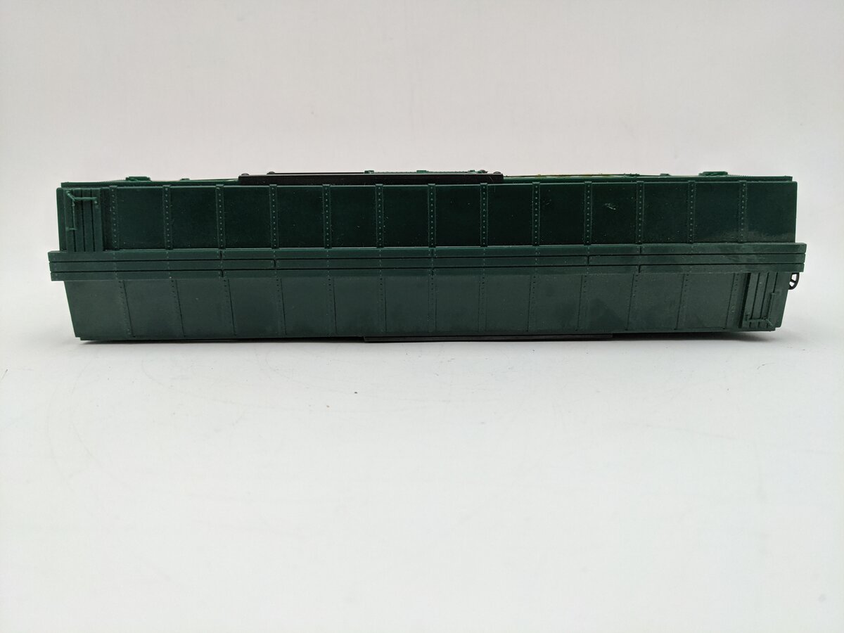 Lionel 3356 Vintage O Santa Fe Operating Horse Car & Platform