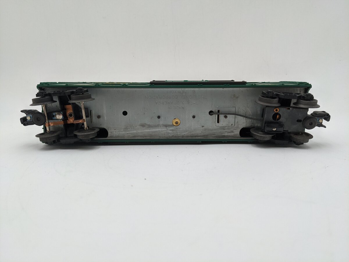 Lionel 3356 Vintage O Santa Fe Operating Horse Car & Platform