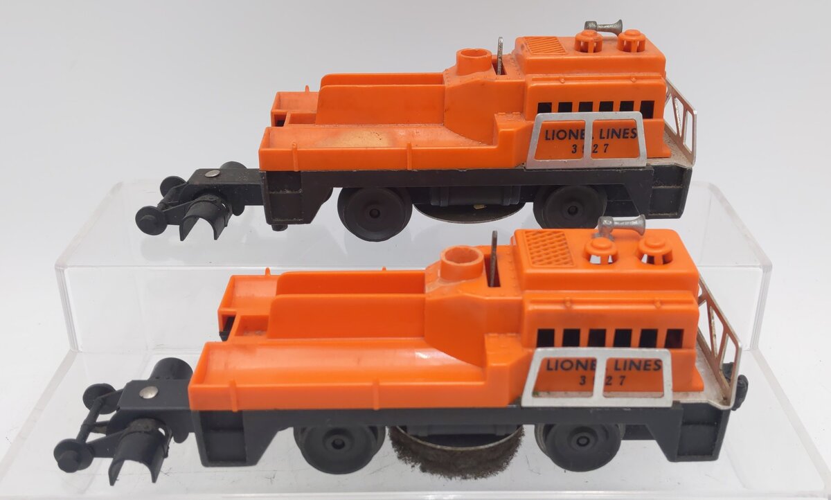 Lionel 3927 O Vintage Postwar Motorized Track Cleaner Car #3927 (Set of 2) VG