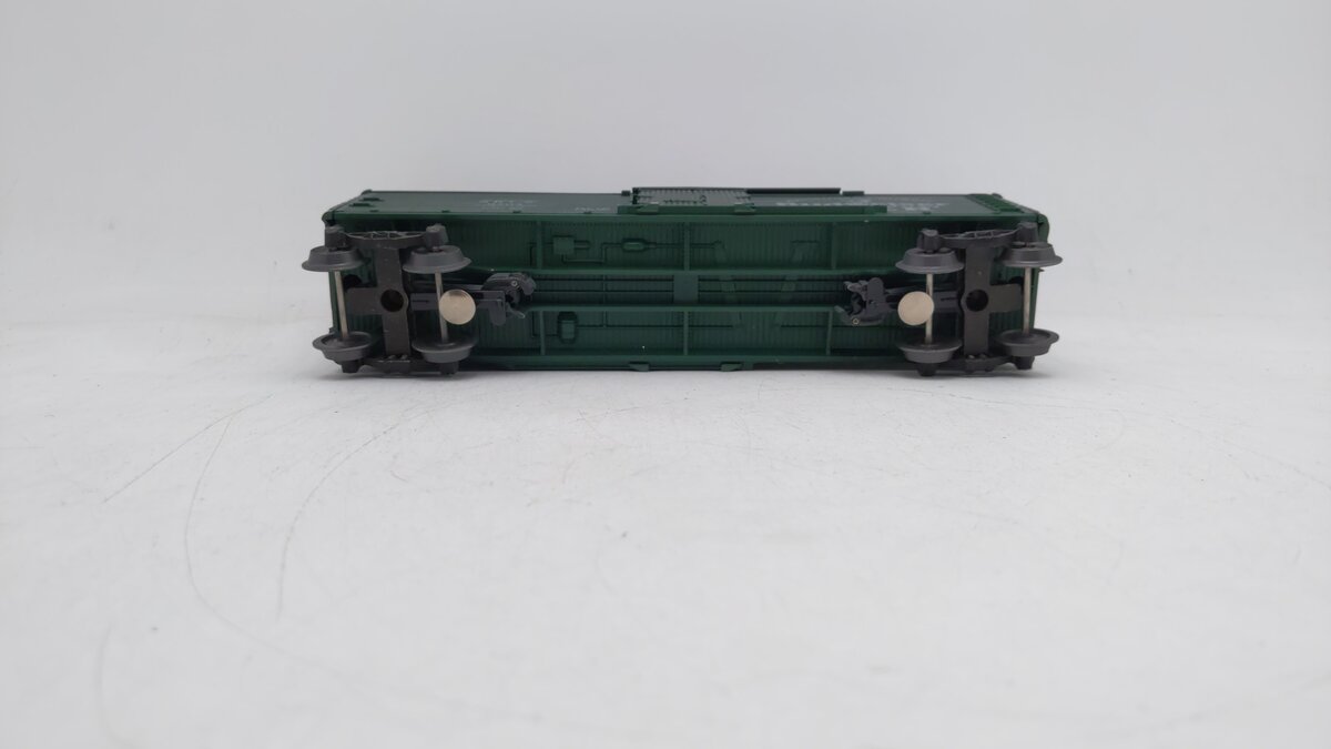 Lionel 6-5704 O Gauge Budweiser Woodside Reefer EX/Box