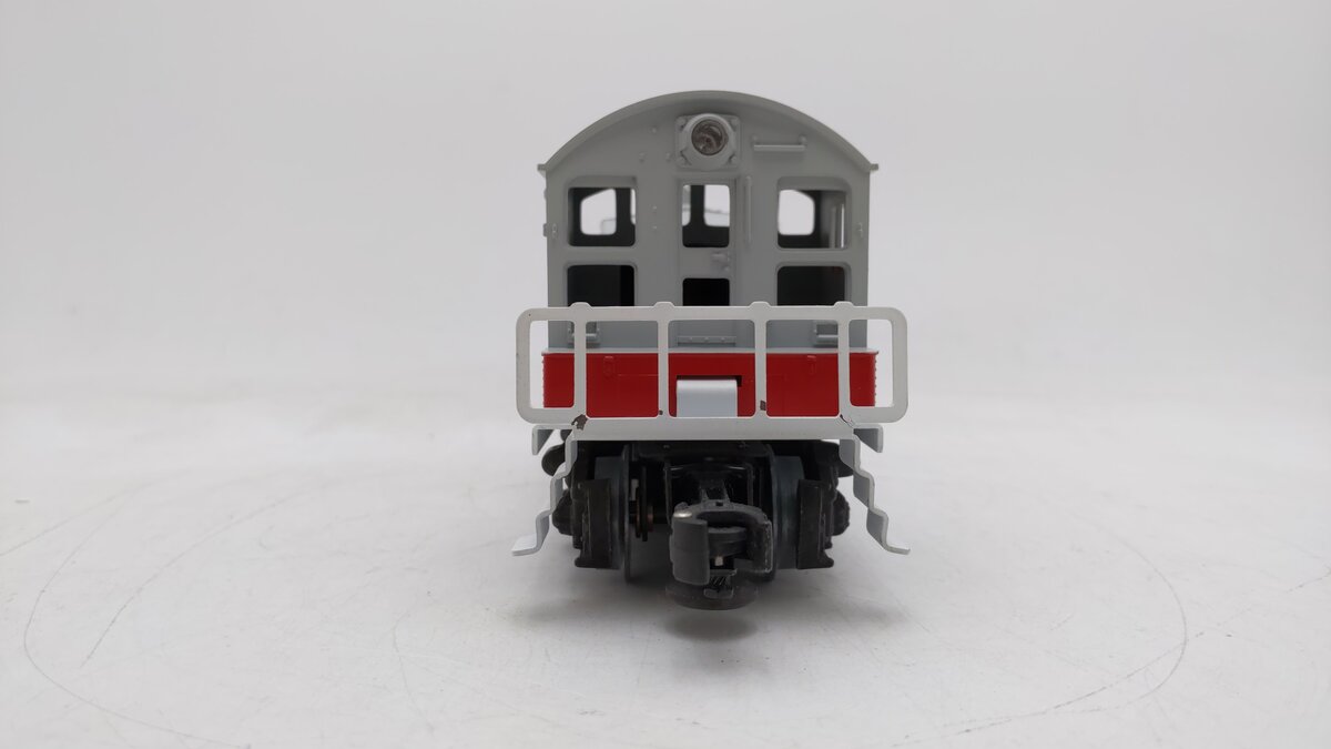 Lionel 6-8057 O Gauge Burlington SW1 Switcher #8057 EX/Box