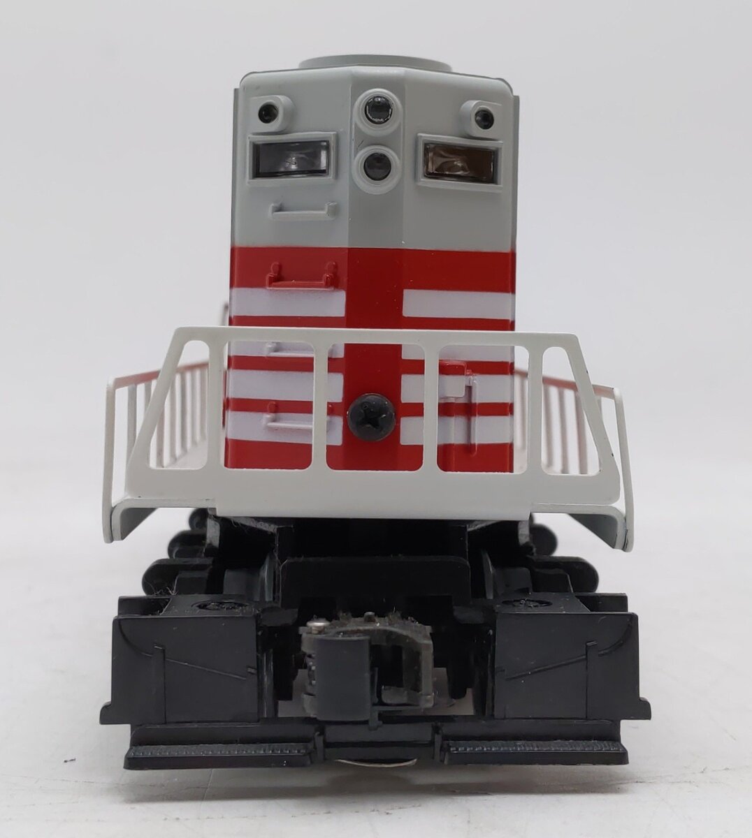 Lionel 6-8151 Burlington SD-28 Diesel Locomotive #8151 VG/Box